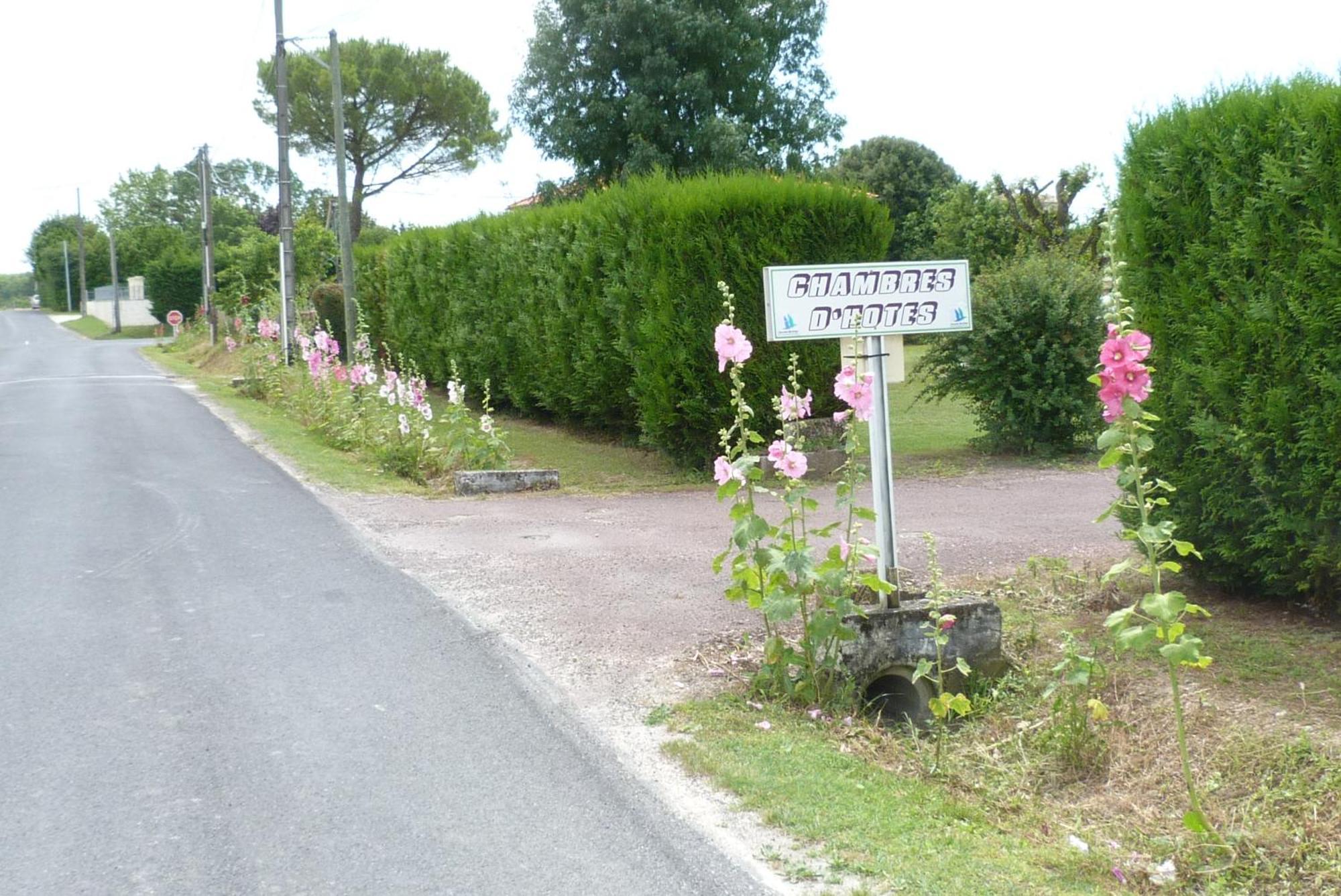Chambre d'Hôtes Les 3 Moulins Cozes Exterior foto