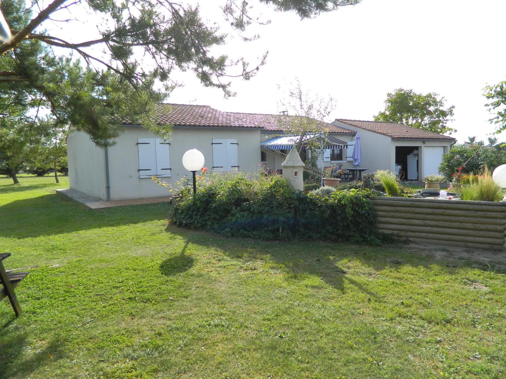 Chambre d'Hôtes Les 3 Moulins Cozes Exterior foto